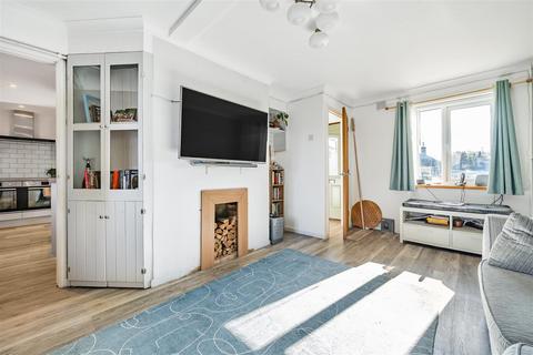 11 Old Glebe, Fernhurst, Haslemere, GU27 3HS