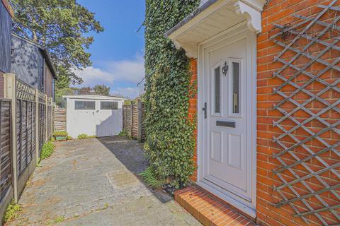 27 New Road, Broxbourne, EN10 7LN