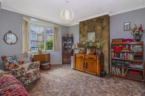 27 New Road, Broxbourne, EN10 7LN
