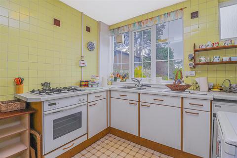 27 New Road, Broxbourne, EN10 7LN