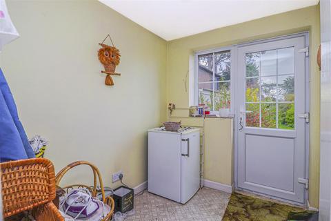 27 New Road, Broxbourne, EN10 7LN