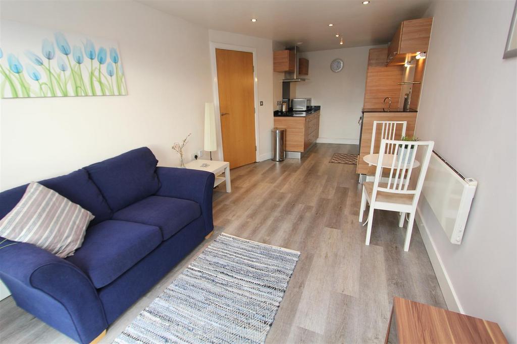 Mackenzie House, Leeds Dock 1 bed flat £850 pcm (£196 pw)