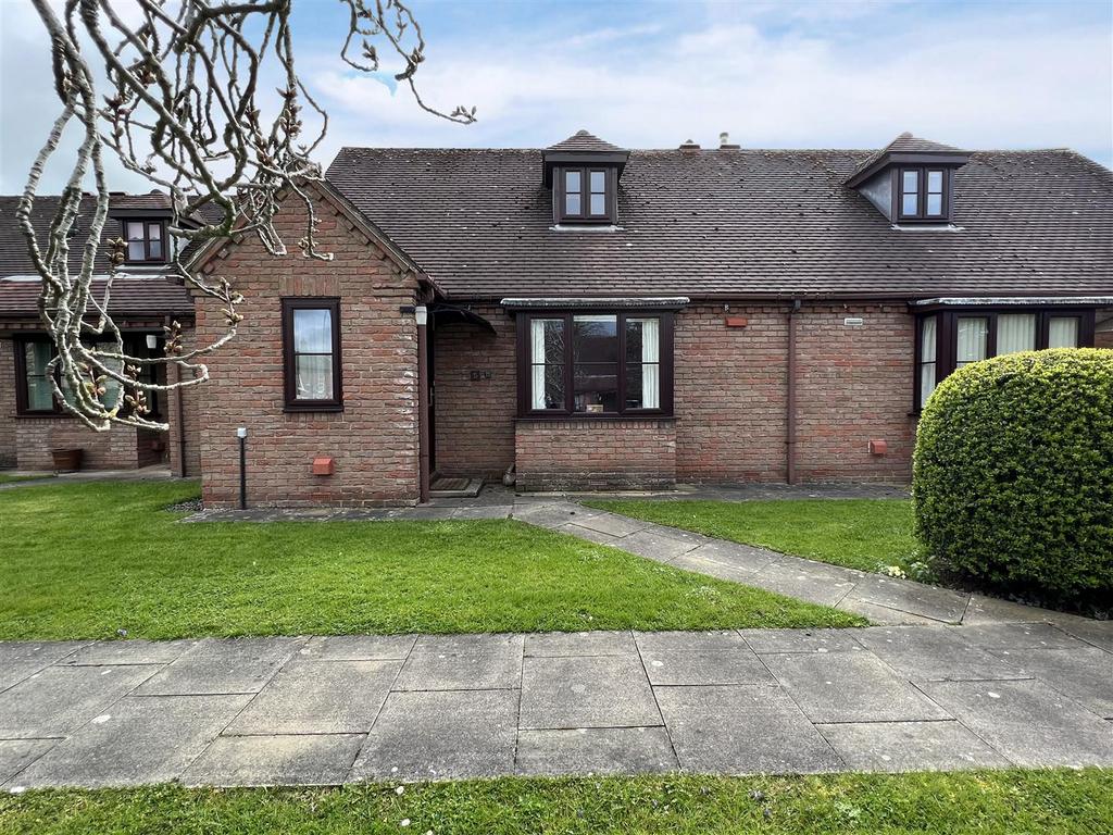 Trimpley Court, Ellesmere. 2 bed bungalow £165,000