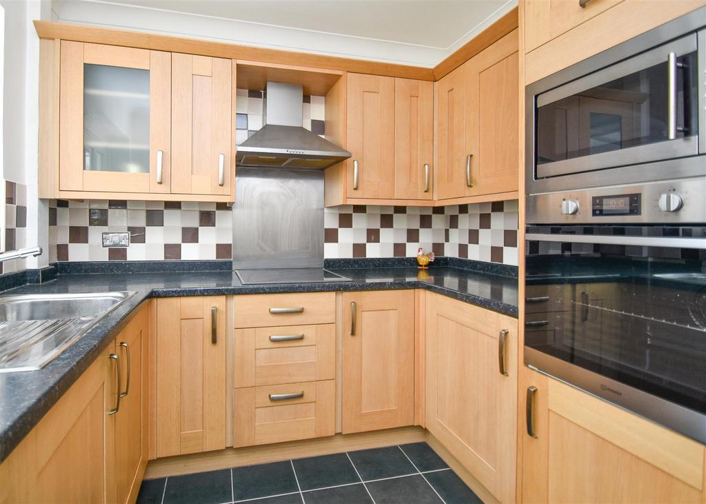 Kirkstone Crescent, Wombourne... 2 bed semidetached bungalow £280,000