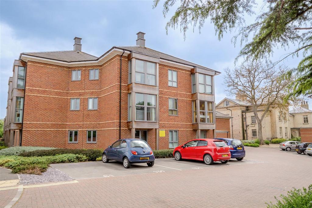 House, Ripon Croft, York, YO31... 2 bed apartment £925 pcm (£213 pw)