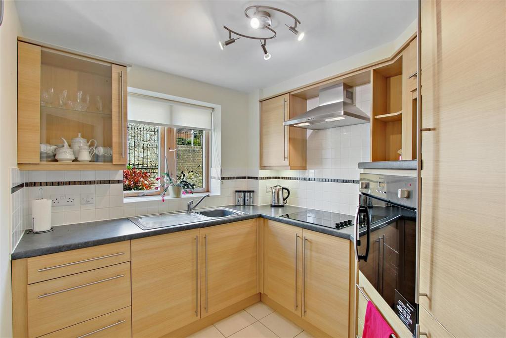 Kitchen: