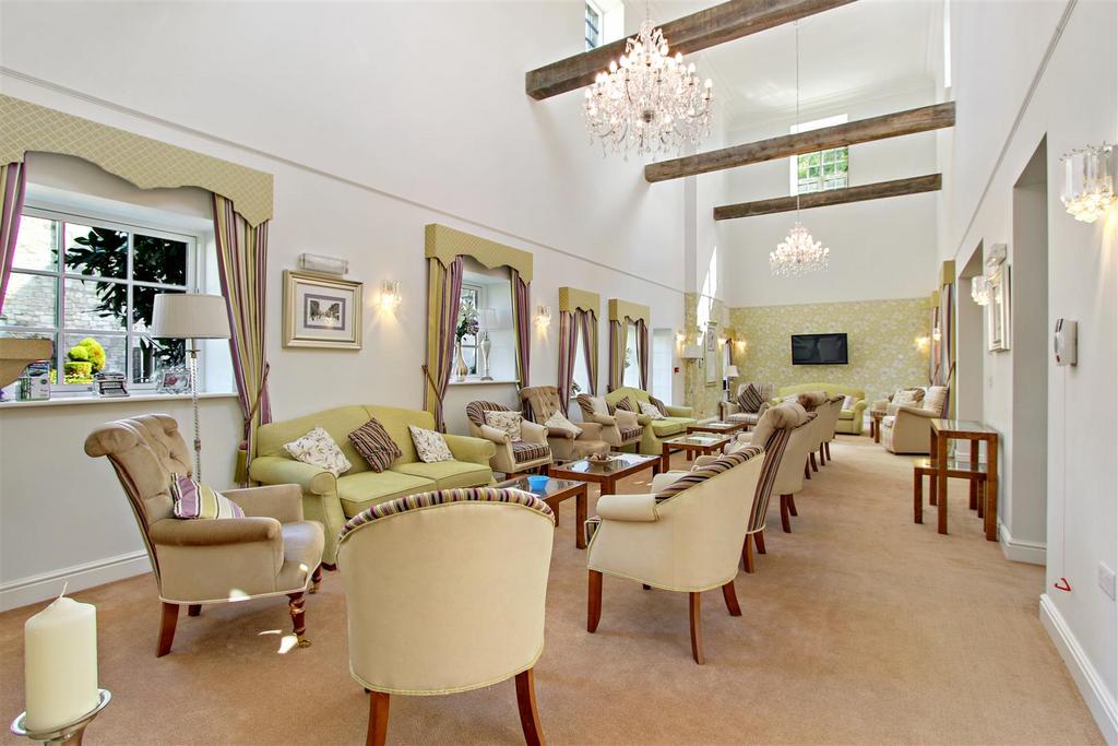Homeowners Lounge
