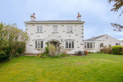4 bedroom detached house to rent, Yew Tree Farm, Cross Moor Lane, Haxby, York, YO32 2QR