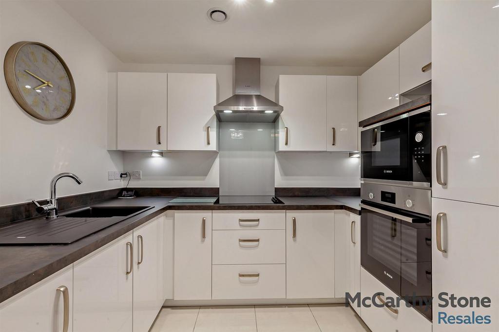 8644720-interior03-800.jpg