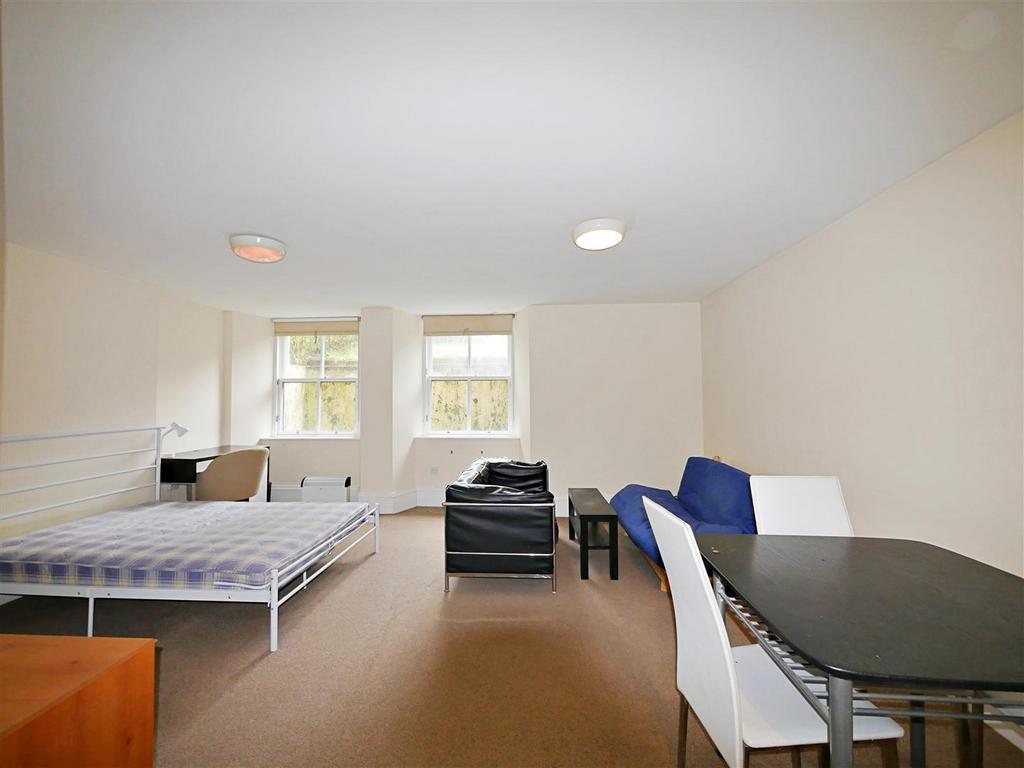 Oakfield Avenue, Glasgow 1 bed flat £695 pcm (£160 pw)