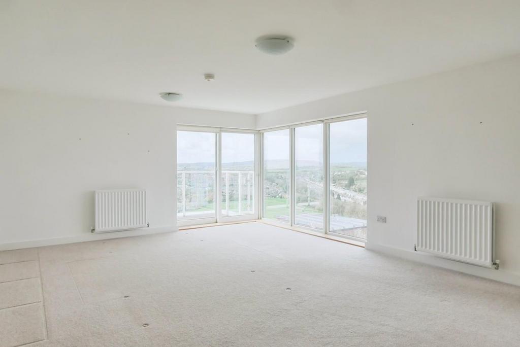 Trem Elai, Penarth 2 bed penthouse for sale £395,000