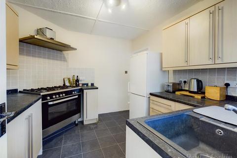 8a Abbey Road, South Croydon, CR2 8NG