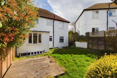 8a Abbey Road, South Croydon, CR2 8NG