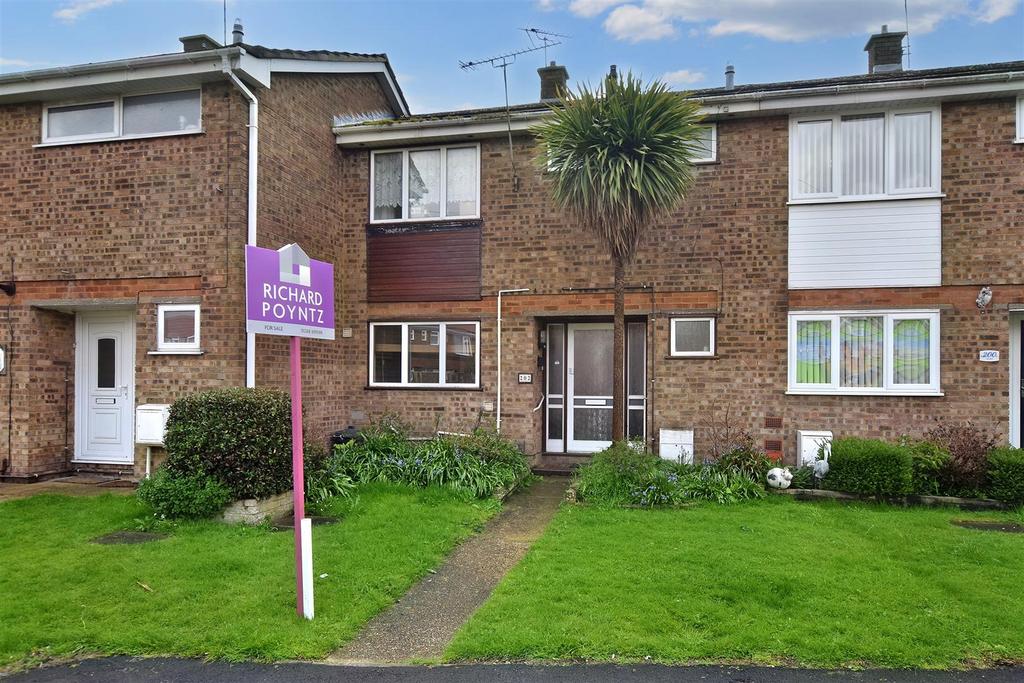 Link Road, Canvey Island SS8 3 bed terraced house for sale £280,000