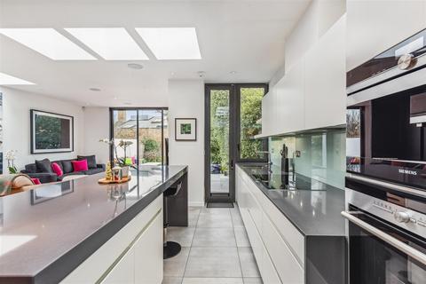 65 Netheravon Road, London, W4 2NB