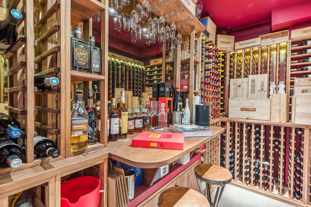 FOR SALE Netheravon Road, W4
