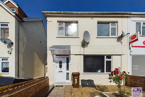4 bedroom end of terrace house for sale - Scotteswood Avenue, Chatham