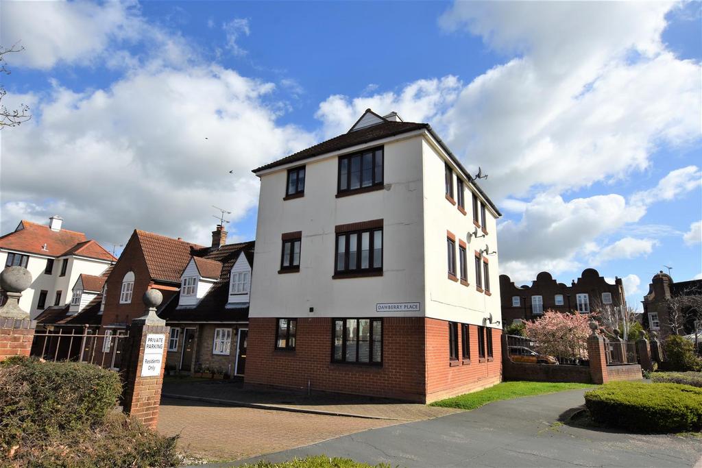 Dawberry Place, South Woodham Ferrers 2 bed apartment for sale £220,000