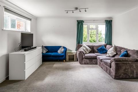 81 Mill Lane, Oxted, RH8 9DS