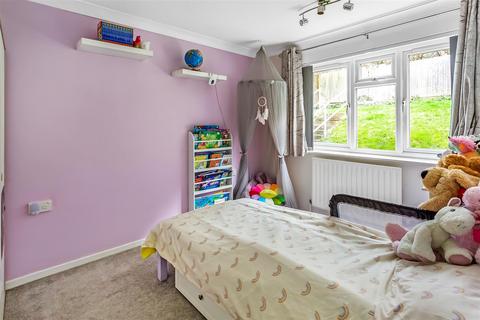 81 Mill Lane, Oxted, RH8 9DS