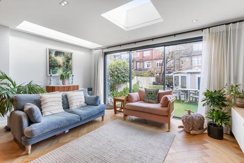 10 Kingsdown Avenue, Ealing, London, W13 9PR