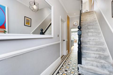 10 Kingsdown Avenue, Ealing, London, W13 9PR