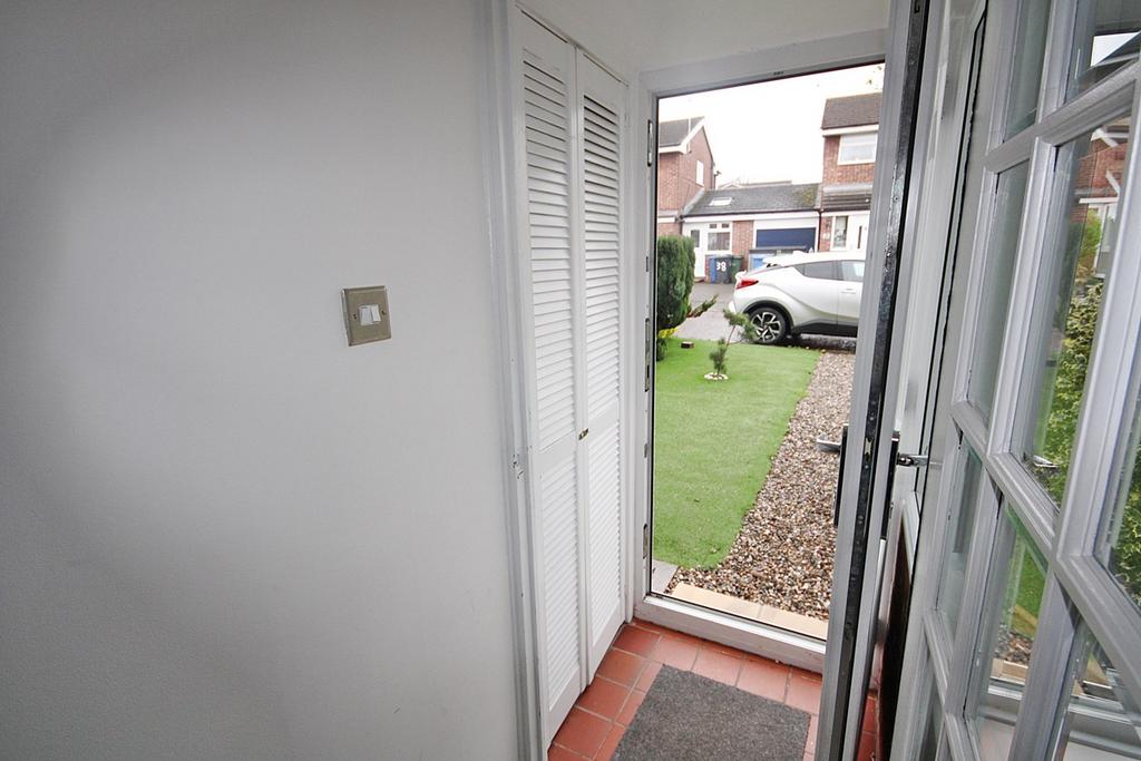 Mayfair Close, Great Sankey... 1 bed semidetached house £650 pcm (£