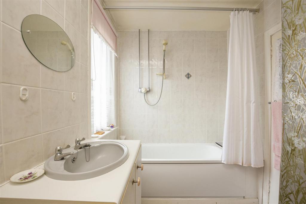 166 Queensferry Road Rosyth KY11 2 JF 19.jpg