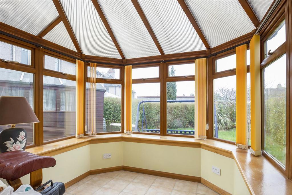 166 Queensferry Road Rosyth KY11 2 JF 9.jpg