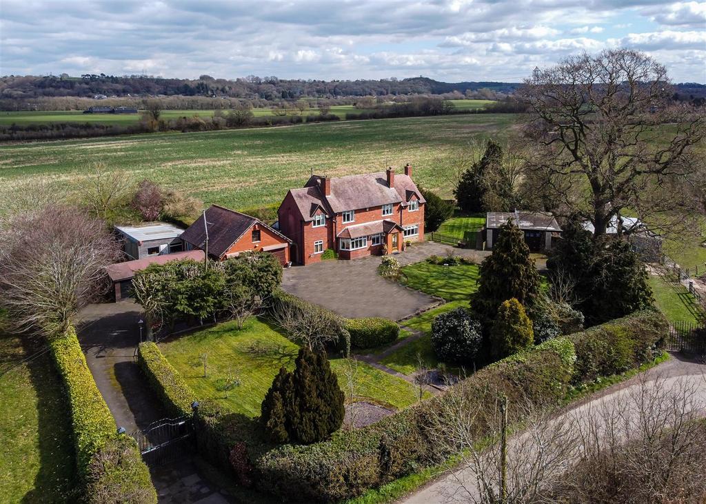 Awbridge House, Union Lane, Trysull, Wolverhampton 4 bed detached house