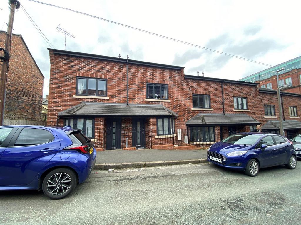 Newton Street, Macclesfield 3 bed mews for sale £255,000