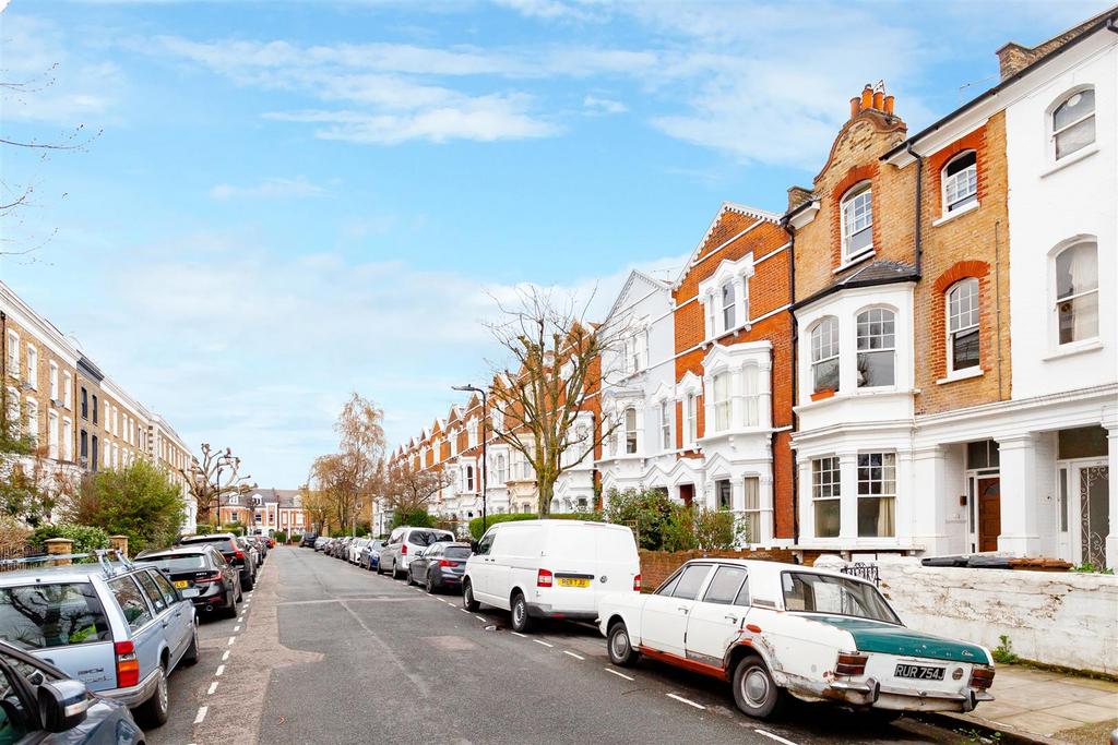 Burma Road, N16 1 bed flat £425,000