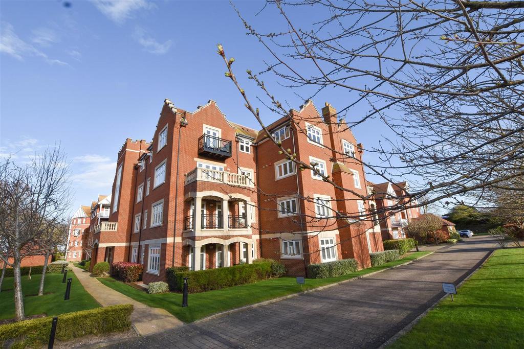 Darley Road, Eastbourne 2 bed flat £440,000