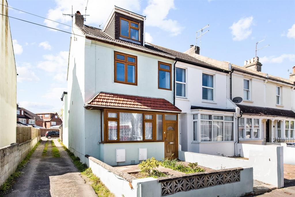 Underdown Road, Southwick, Brighton 2 bed flat for sale £295,000