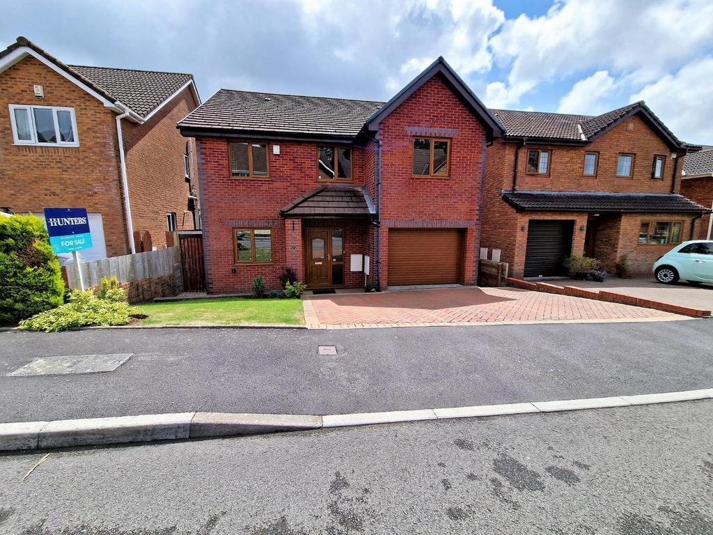 Beechwood Grove, Pencoed, Bridgend 4 bed detached house £440,000
