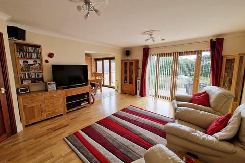 23 Beechwood Grove, Pencoed, Bridgend, CF35 6SU