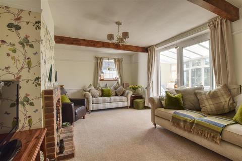 4 bedroom detached house for sale - St. Johns Road, Bexhill-On-Sea