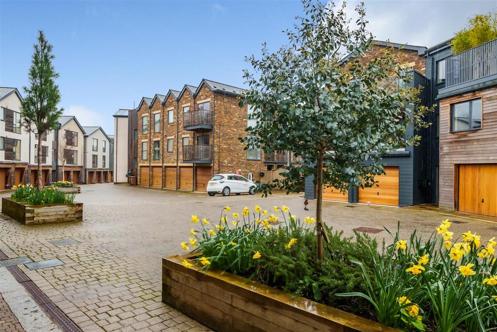 Baltic Way, Totnes 2 bed apartment for sale £475,000