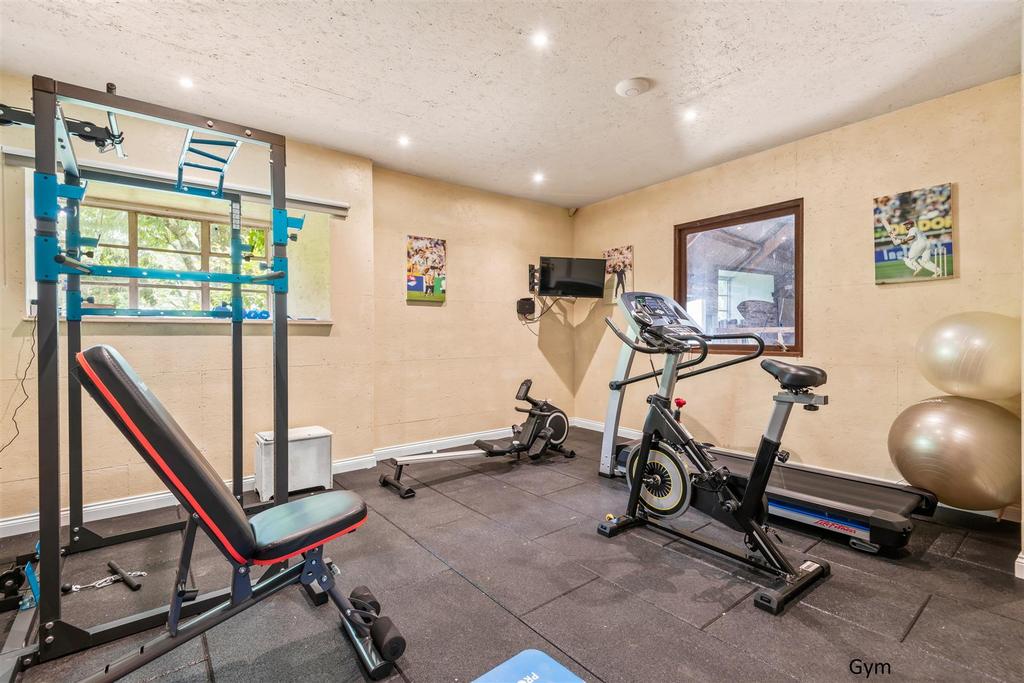 DSC 1015 Gym.jpg