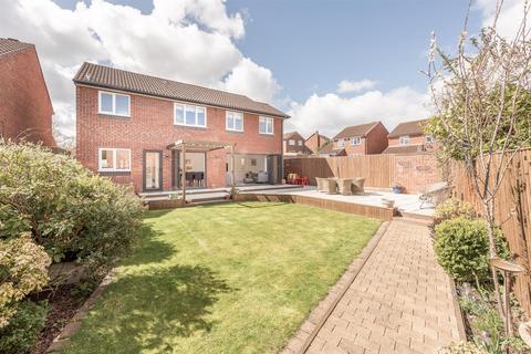 2 Darnford Close, Sutton Coldfield, B72 1YU
