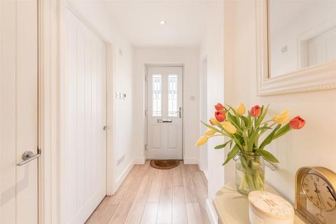 2 Darnford Close, Sutton Coldfield, B72 1YU