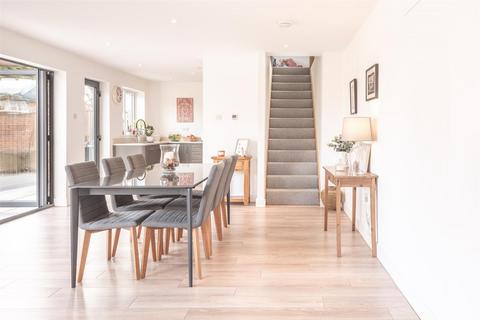 2 Darnford Close, Sutton Coldfield, B72 1YU