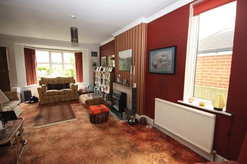 2 bedroom detached house for sale, Plemont Gardens, Bexhill-on-Sea, TN39