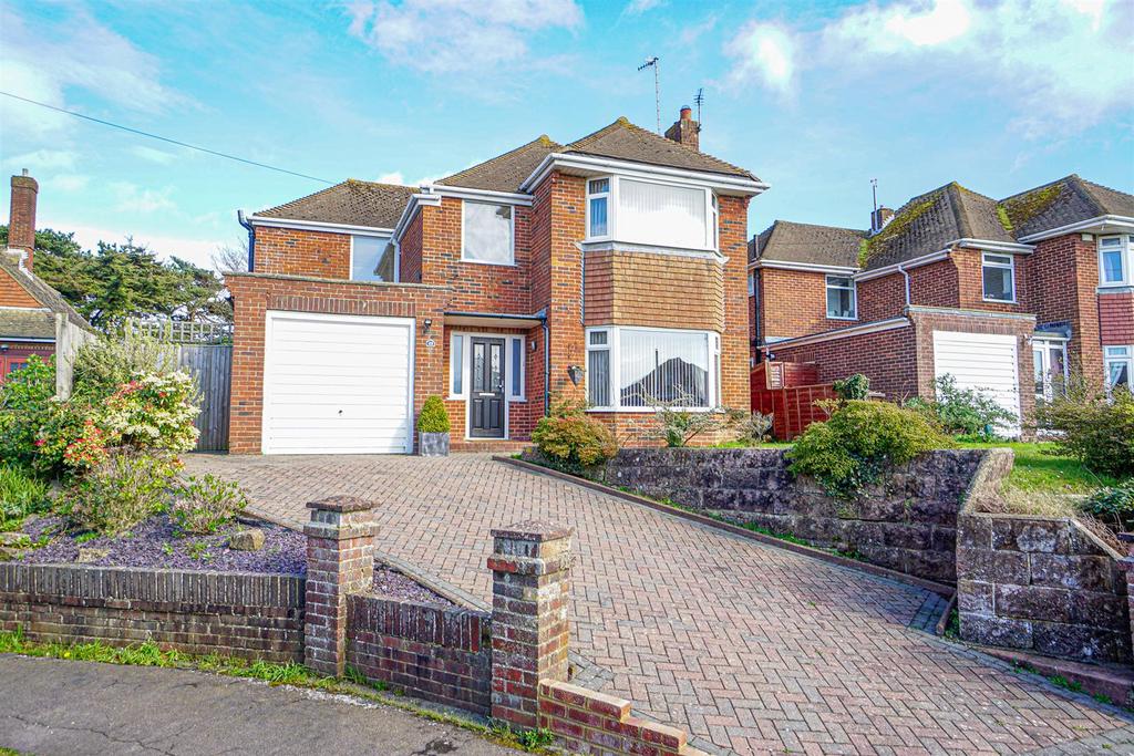 Millfield Rise, BexhillOnSea 3 bed detached house £465,000