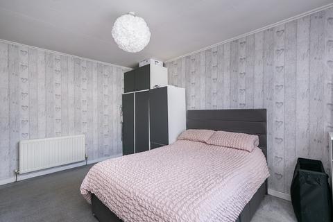 61 Crewe Crescent, Edinburgh, EH5 2JR