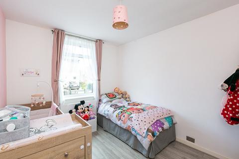 61 Crewe Crescent, Edinburgh, EH5 2JR