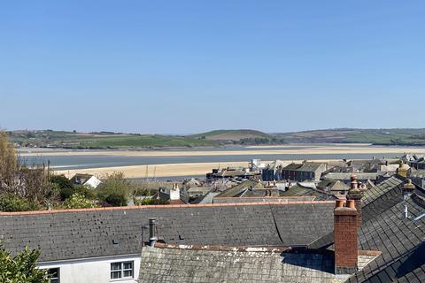 18 Cross Street, Padstow, PL28 8AT