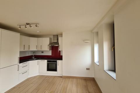 2 bedroom apartment to rent, Abbey Road, Torquay TQ2