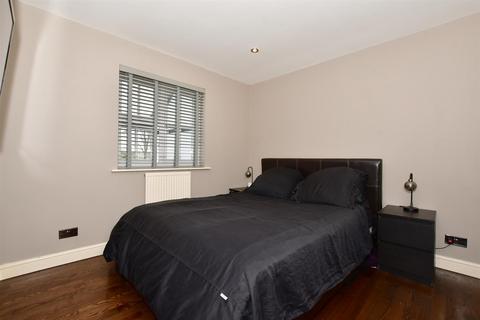 4 bedroom detached house for sale - Crofton Grove, London