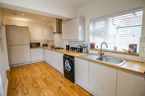 80 Grange Road, Rhyl, LL18 4BY
